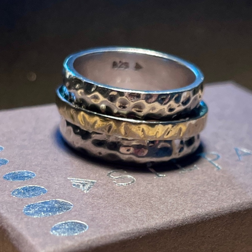 Silpada Hammered Circle Ring